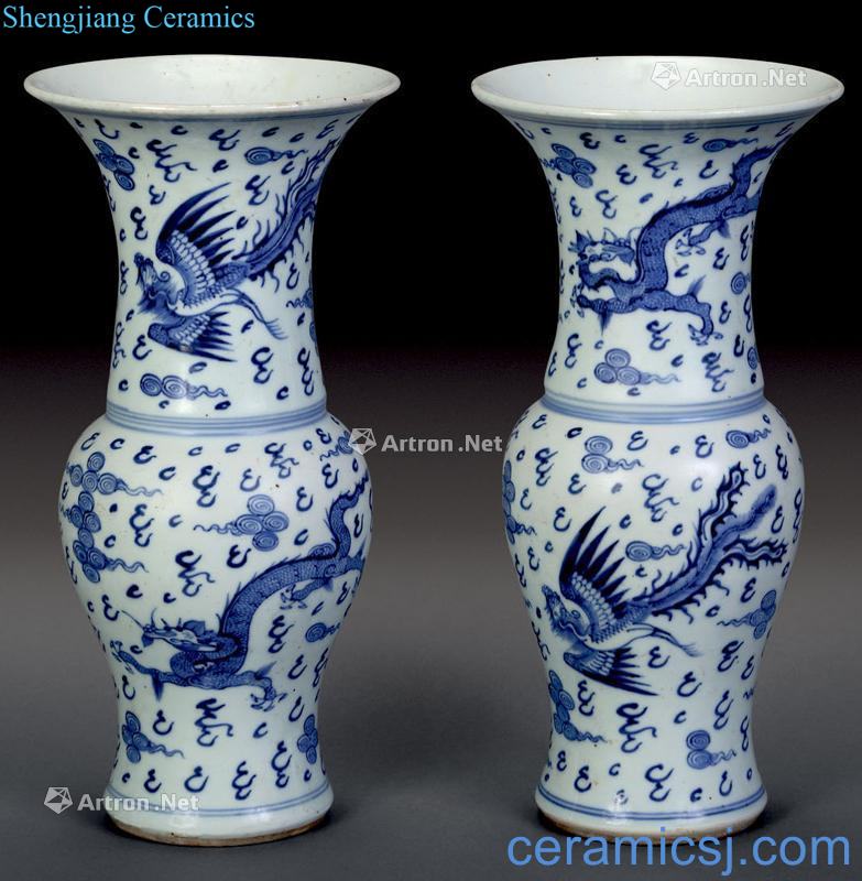 qing Blue and white longfeng pattern flower vase with (2)