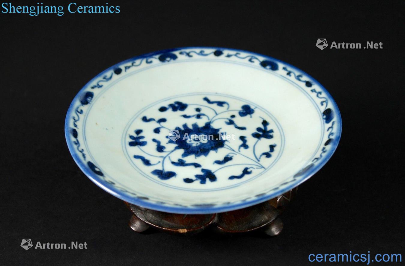 Qing qianlong Blue and white flower pattern plate fold branches