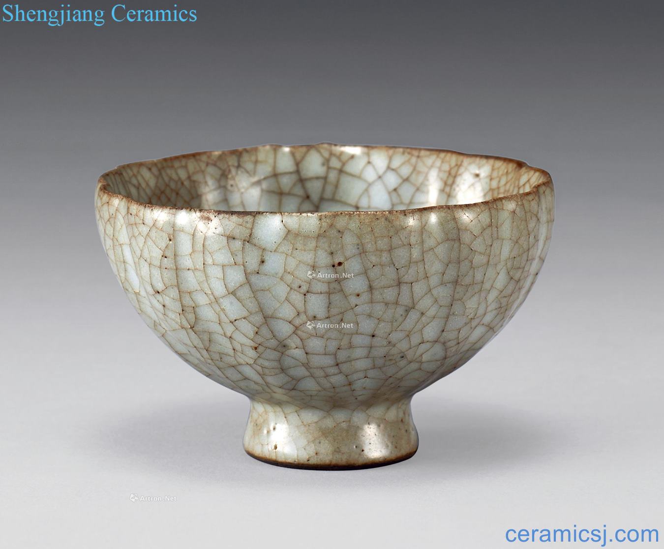 Song or yuan Kiln type petals bowl