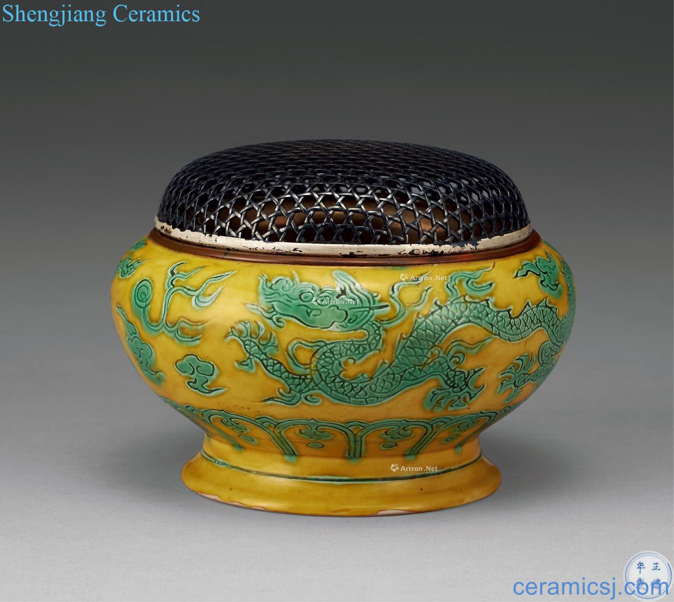 MingZhengDe Yellow dragon WenXiangLu self-identify glaze