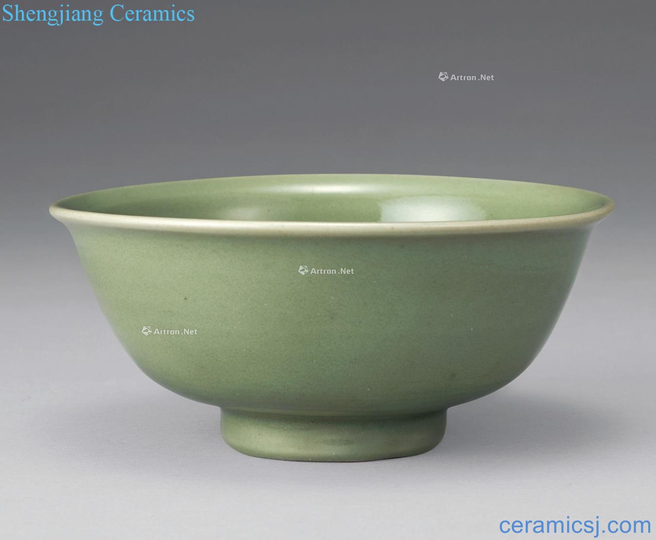At the end of the yuan Ming Longquan element face green-splashed bowls