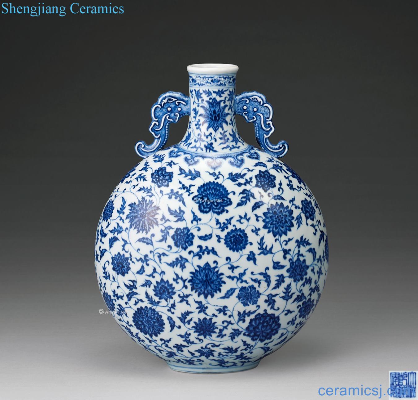 Qing qianlong Blue and white lotus flower grain double elephant big pot
