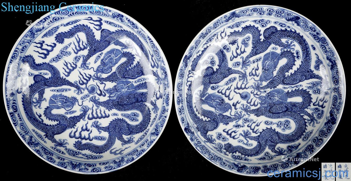 Qing guangxu Blue and white dragon disc