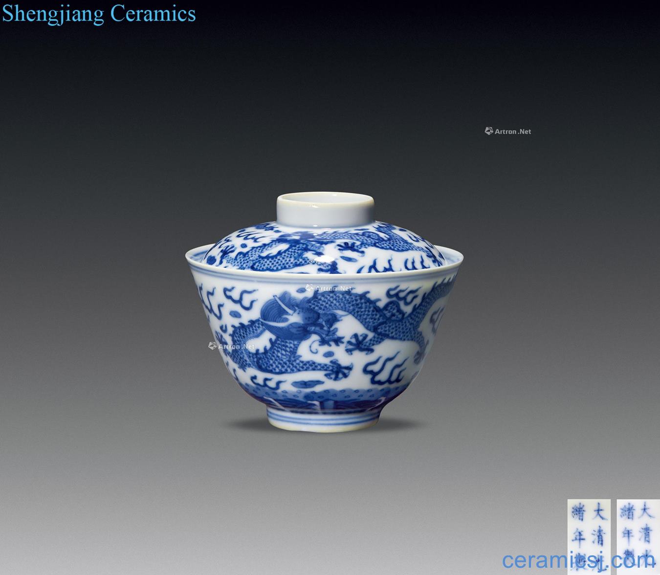 Qing guangxu Blue and white YunLongWen tureen