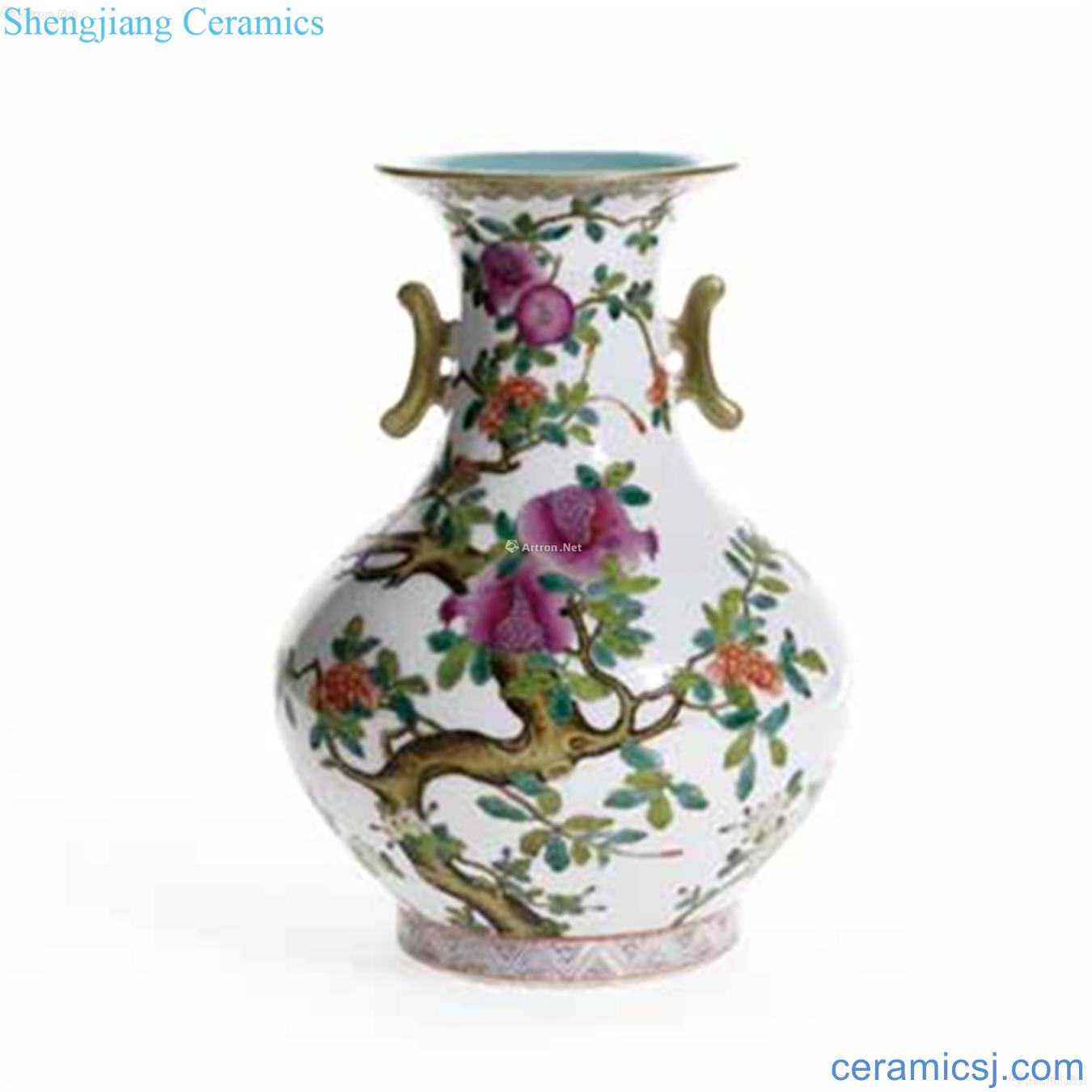 Jiaqing pastel pomegranate grain colour halberd ear bottle