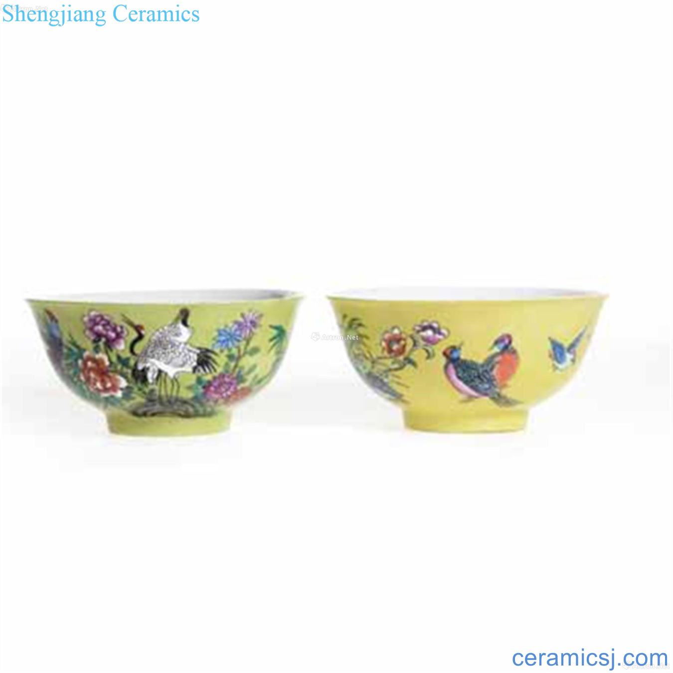 Yongzheng yellow powder enamel to crane green-splashed bowls