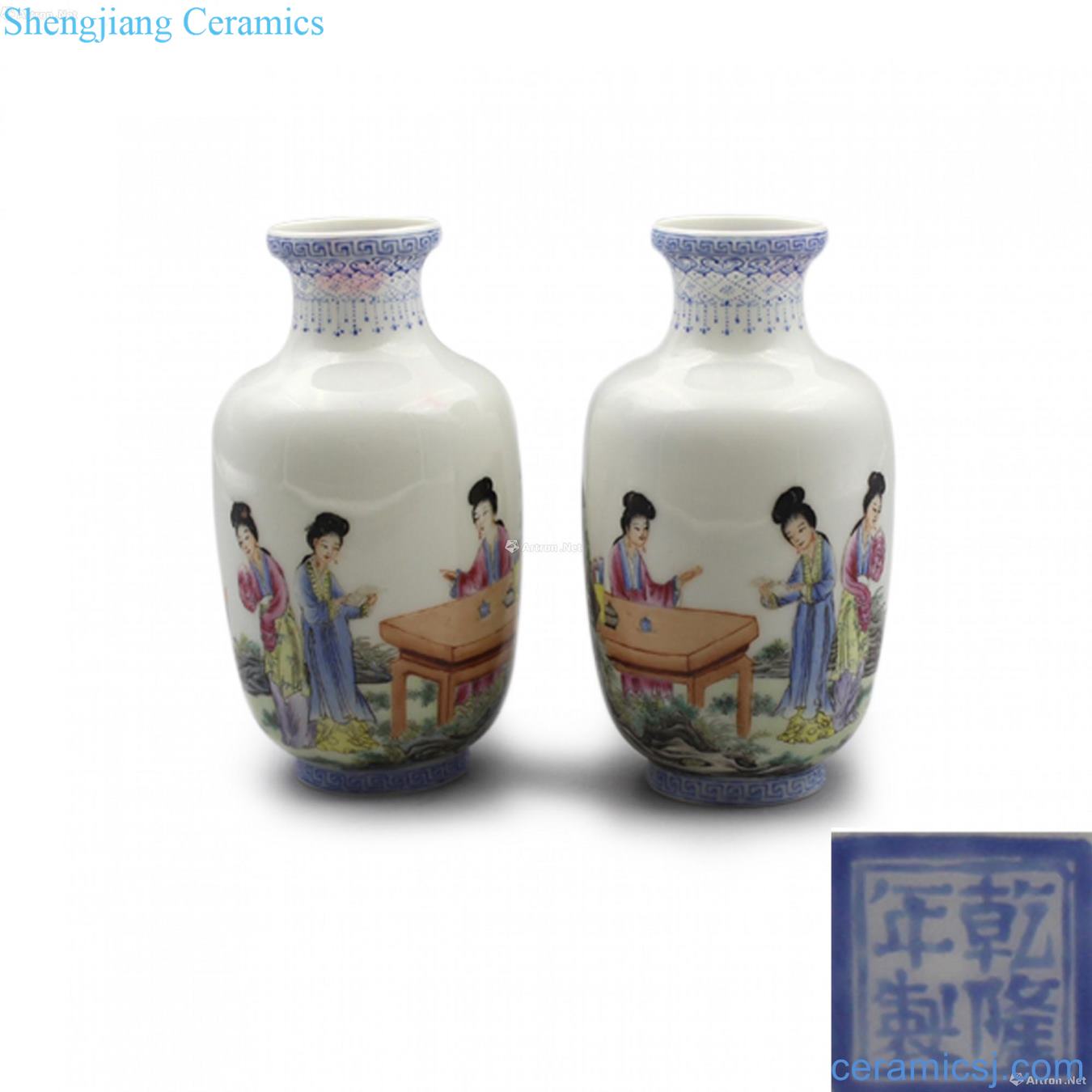 Qianlong year pastel character lines goddess of mercy bottle
