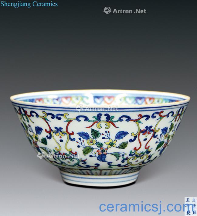 Blue and white color light tracing branch ruyi green-splashed bowls