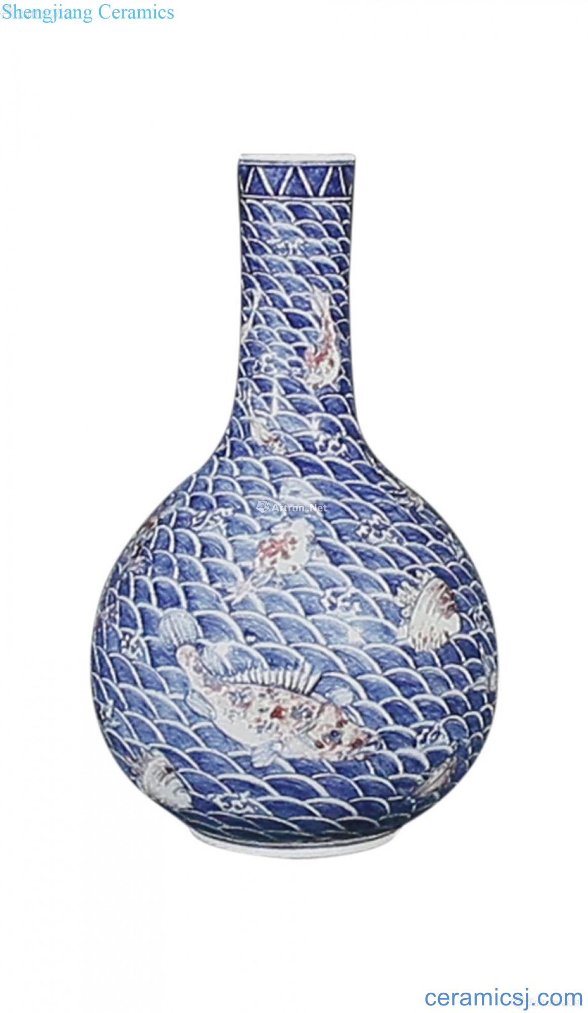 Blue and white youligong red dragon grain taper bottle