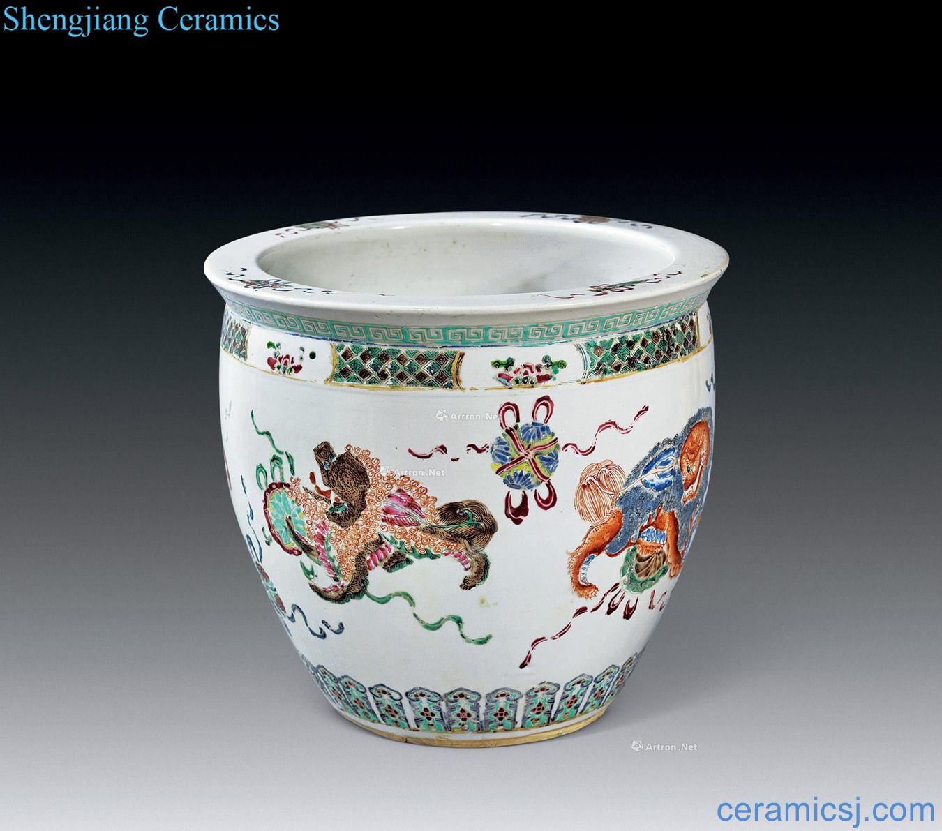 Pastel kirin grain volume cylinder in the late qing dynasty
