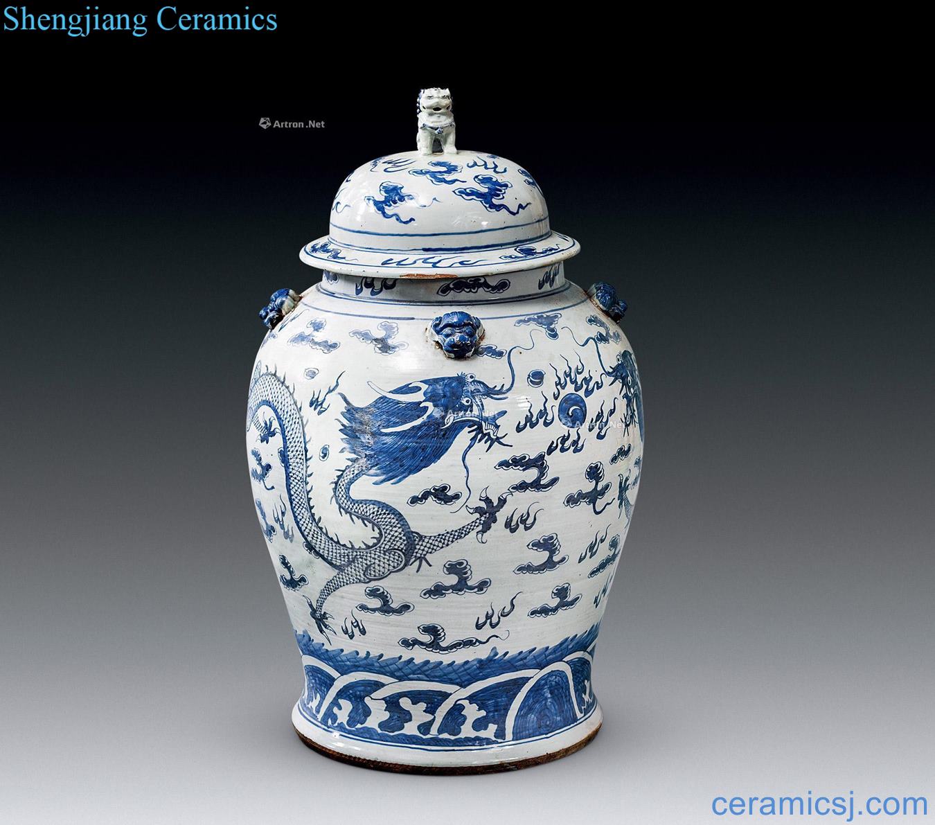 In the qing dynasty Blue and white head yunlong general big cans