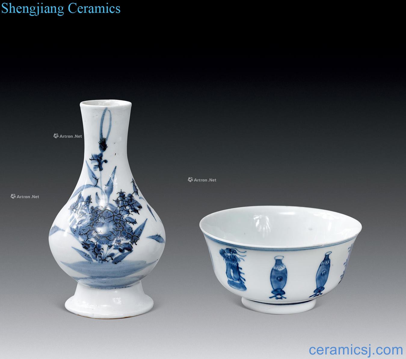 Qing dynasty Blue and white flowers of mixed treasure grain bottle of blue and white bowl