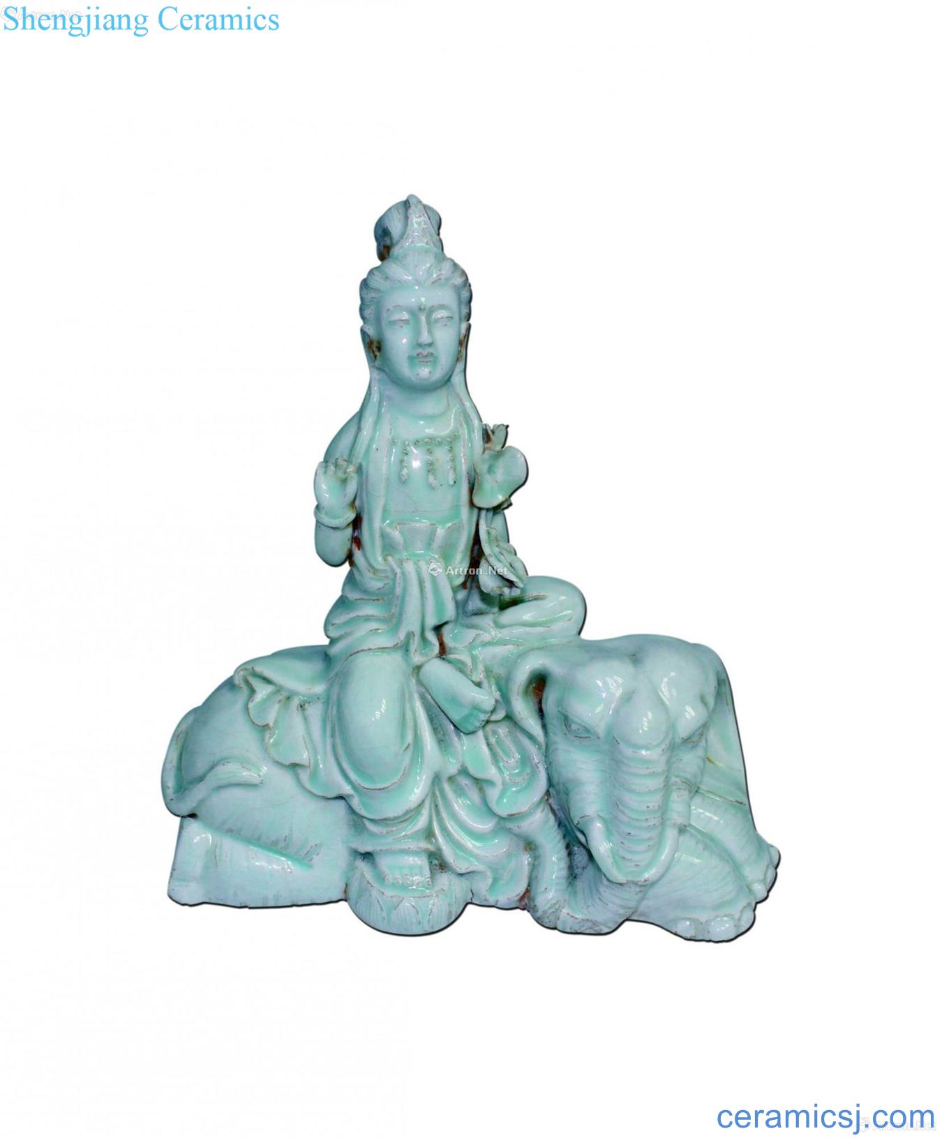 Green glaze guanyin