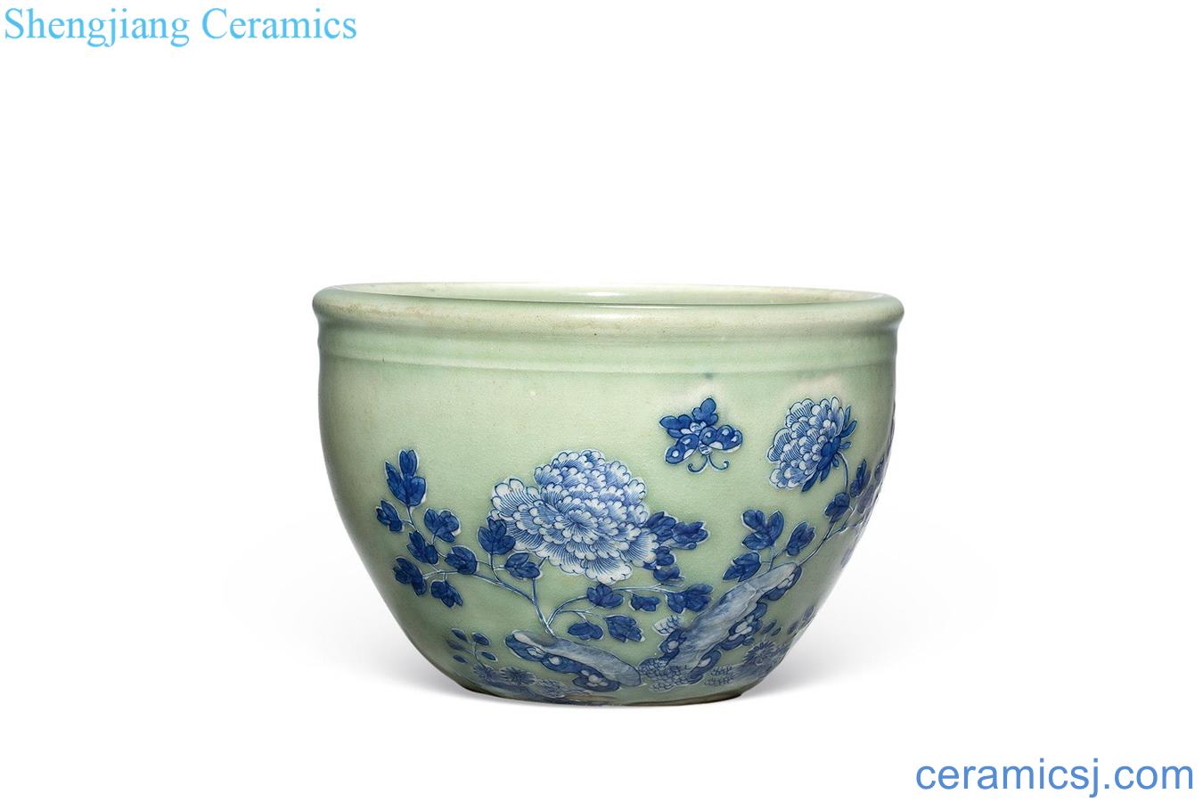 In late qing dynasty Blue and white flower butterfly tattoo cylinder pea green glaze