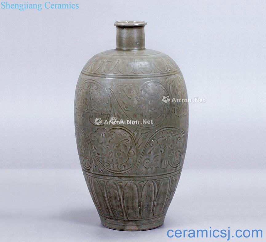 The song dynasty Longquan celadon carved flower grain mei bottle
