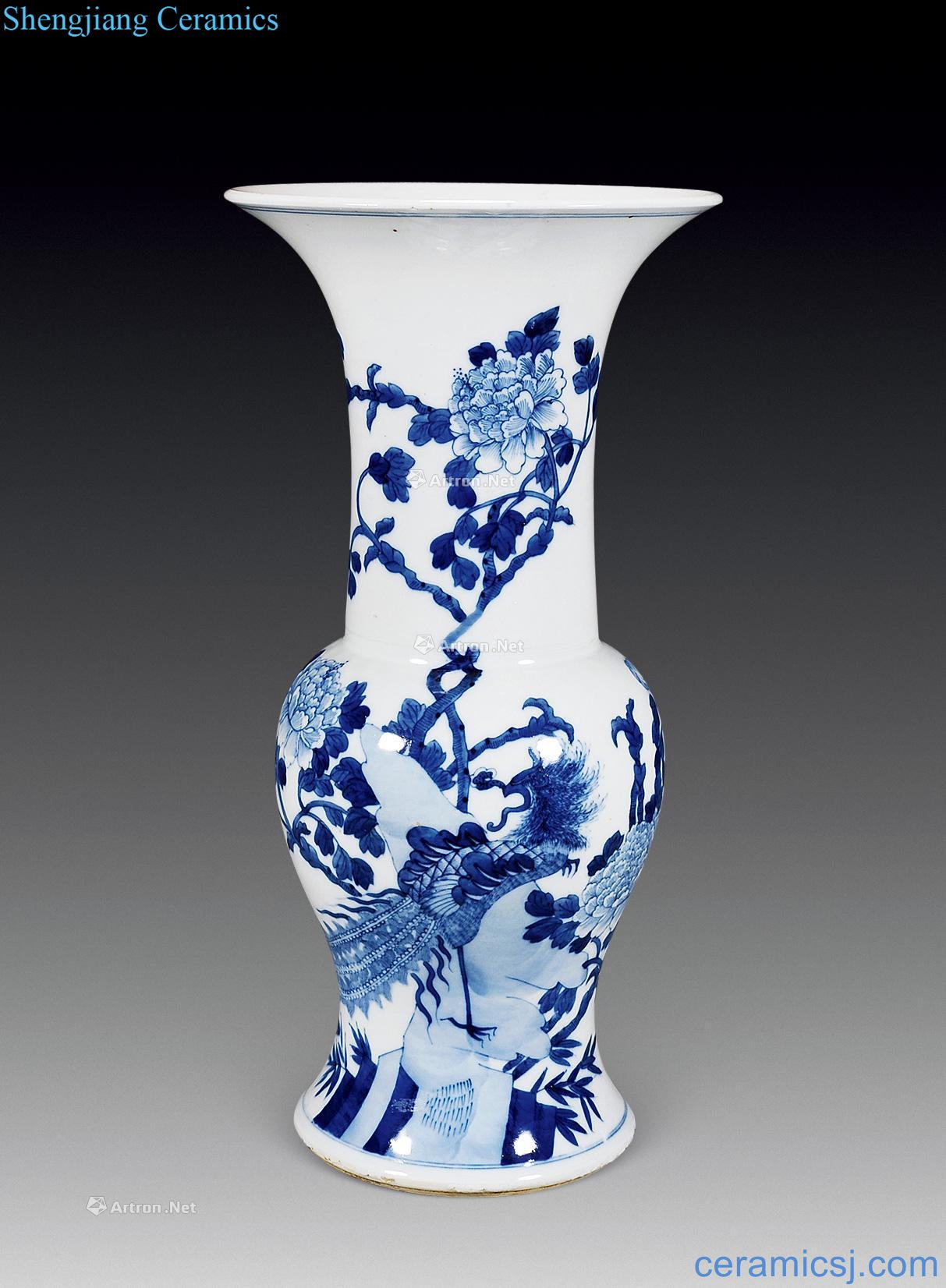 Qing guangxu Wear peony vase with blue and white chicken