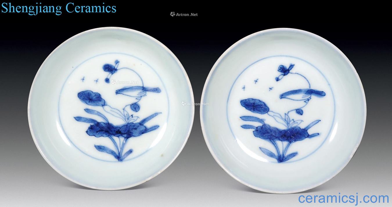 Ming dynasty Blue and white flower on dab of (a)