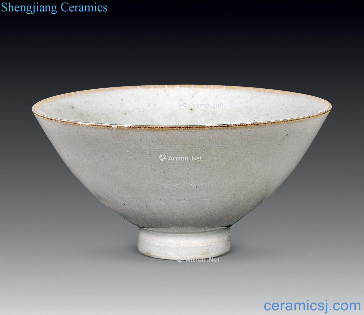 Ming or earlier qing hand-cut bowl