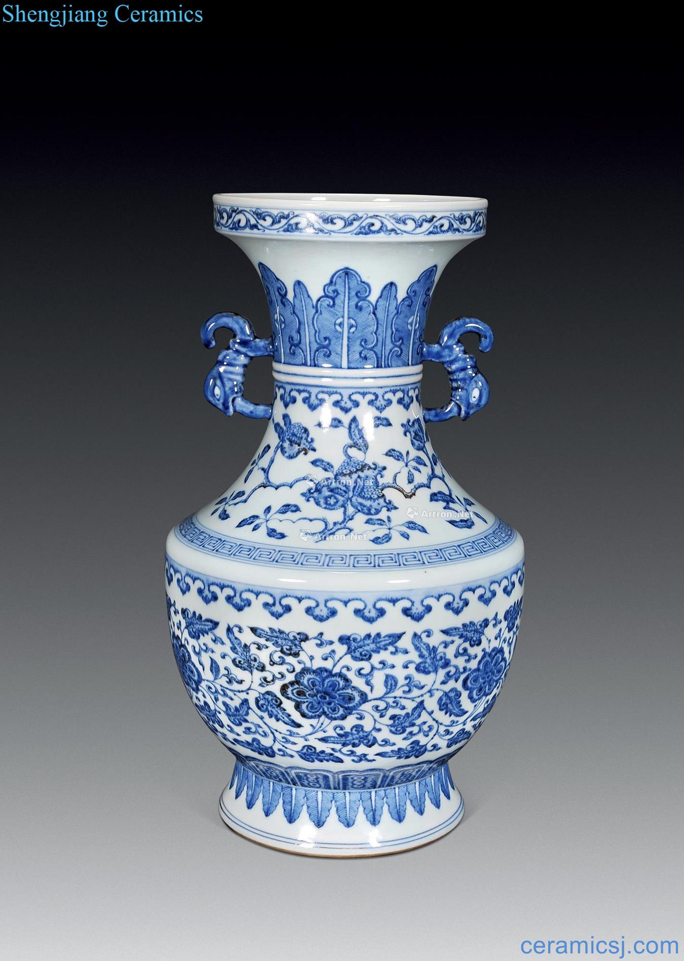 Qing qianlong Blue and white lotus flower double ears