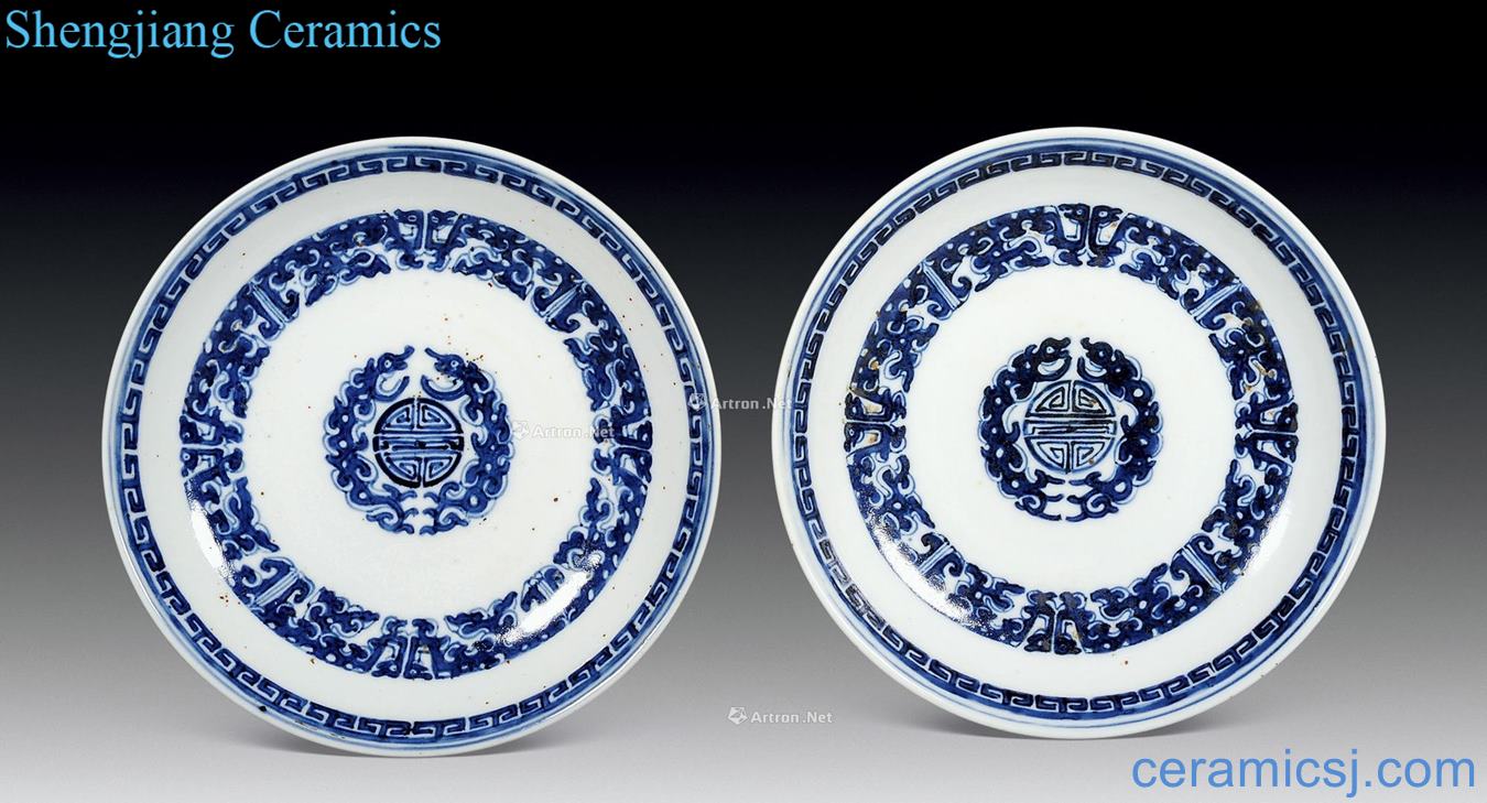 Qing qianlong Blue and white dragon grain plate (a)