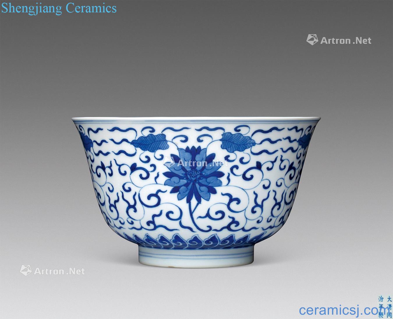 dajing Blue and white lotus flower green-splashed bowls