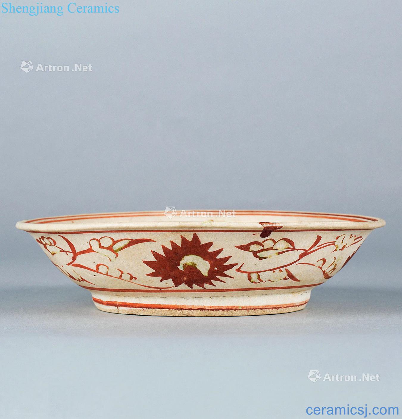 Red, green color flower tray in song dynasty