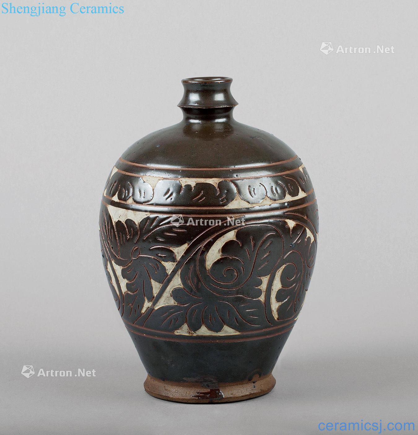 Magnetic state kiln in song dynasty flower grain mei bottle