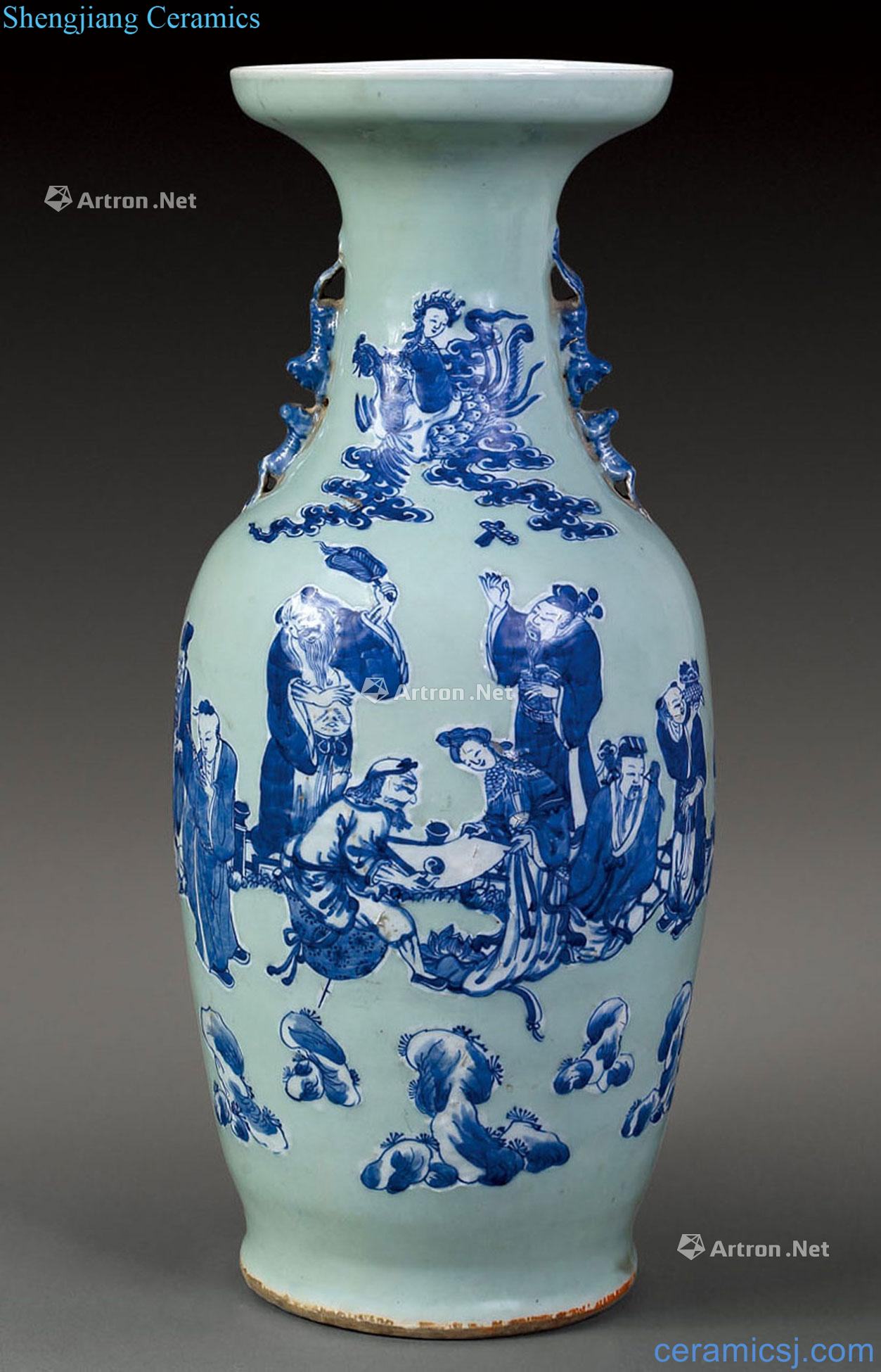 dajing Pea green blue and white vase with a double lion of the eight immortals