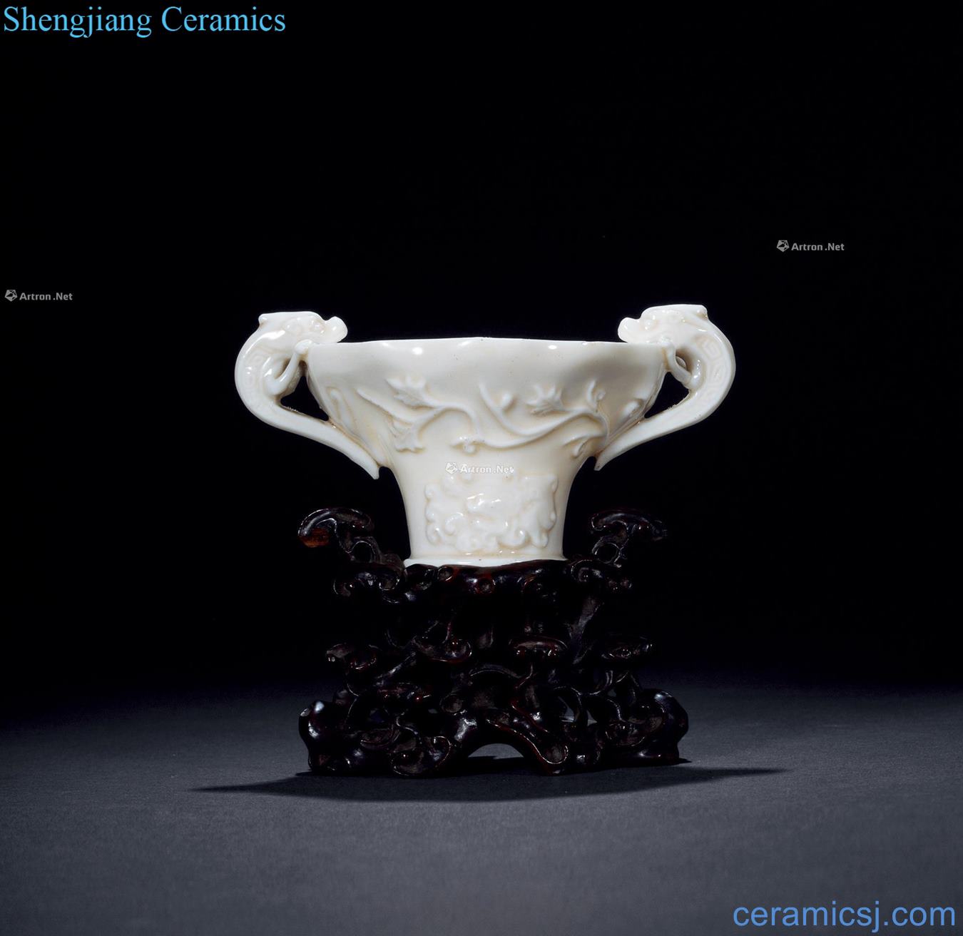Ming dehua kiln craft ssangyong ear cup