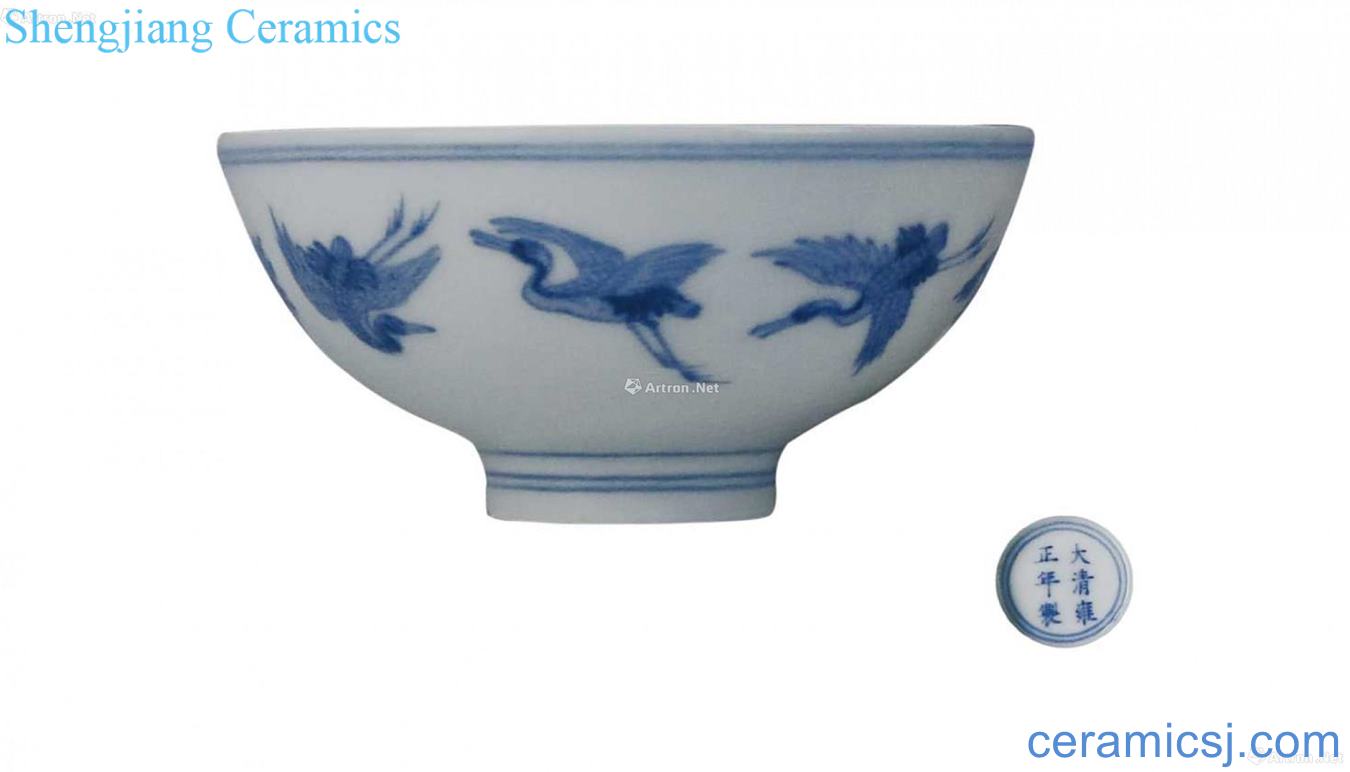 Blue and white crane green-splashed bowls