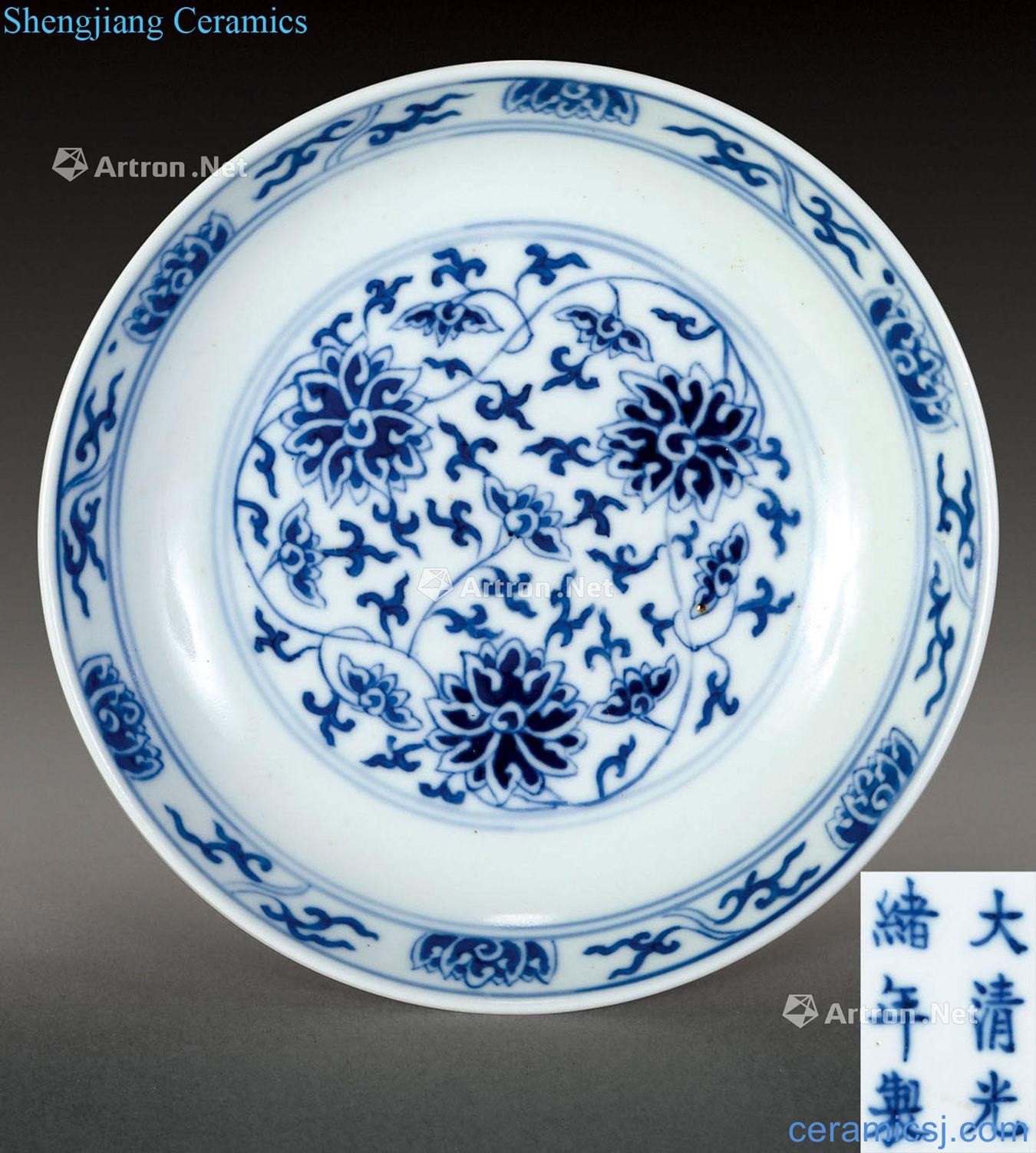 Qing guangxu Blue and white lotus flower tray