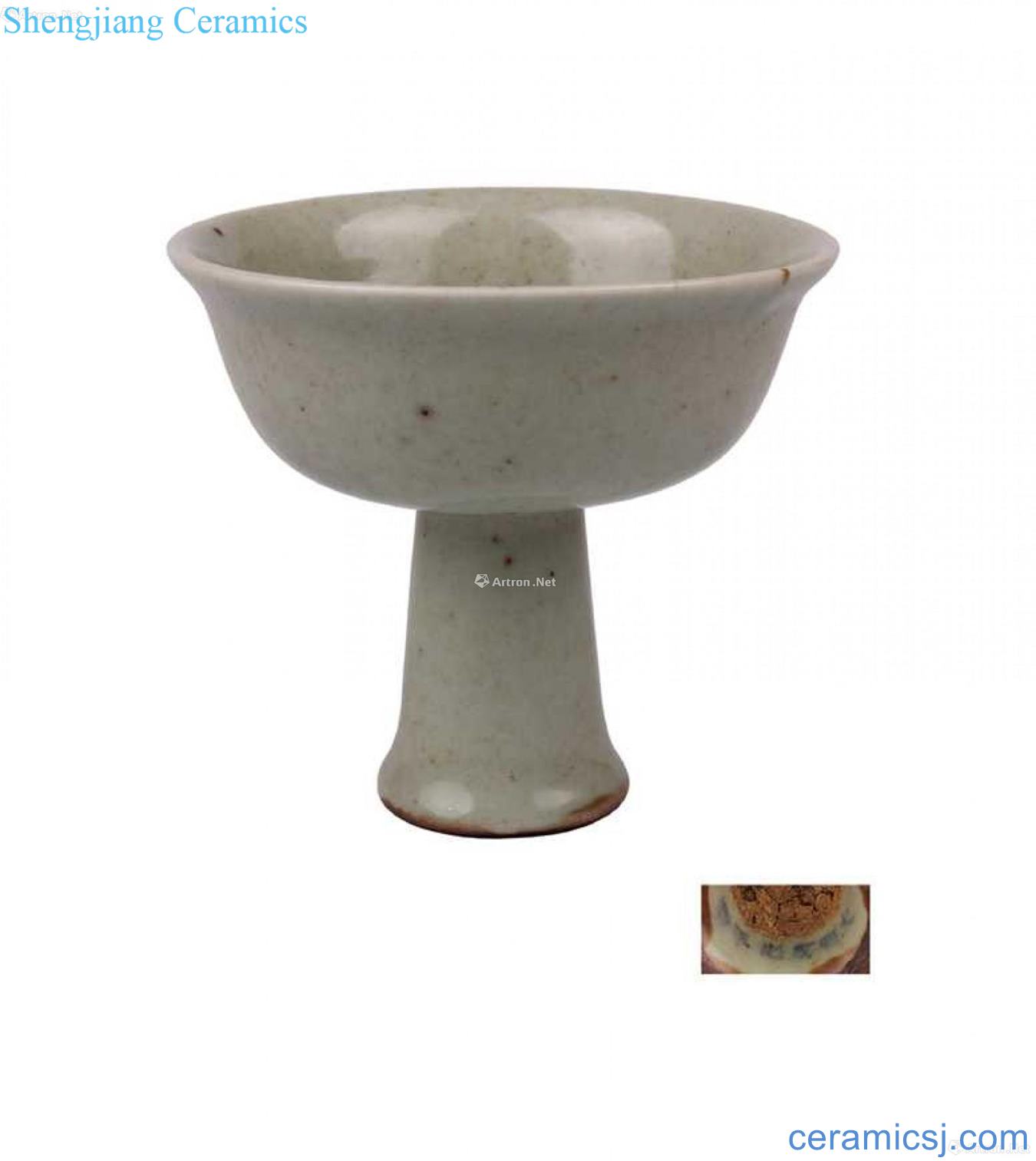 Green glaze footed cup