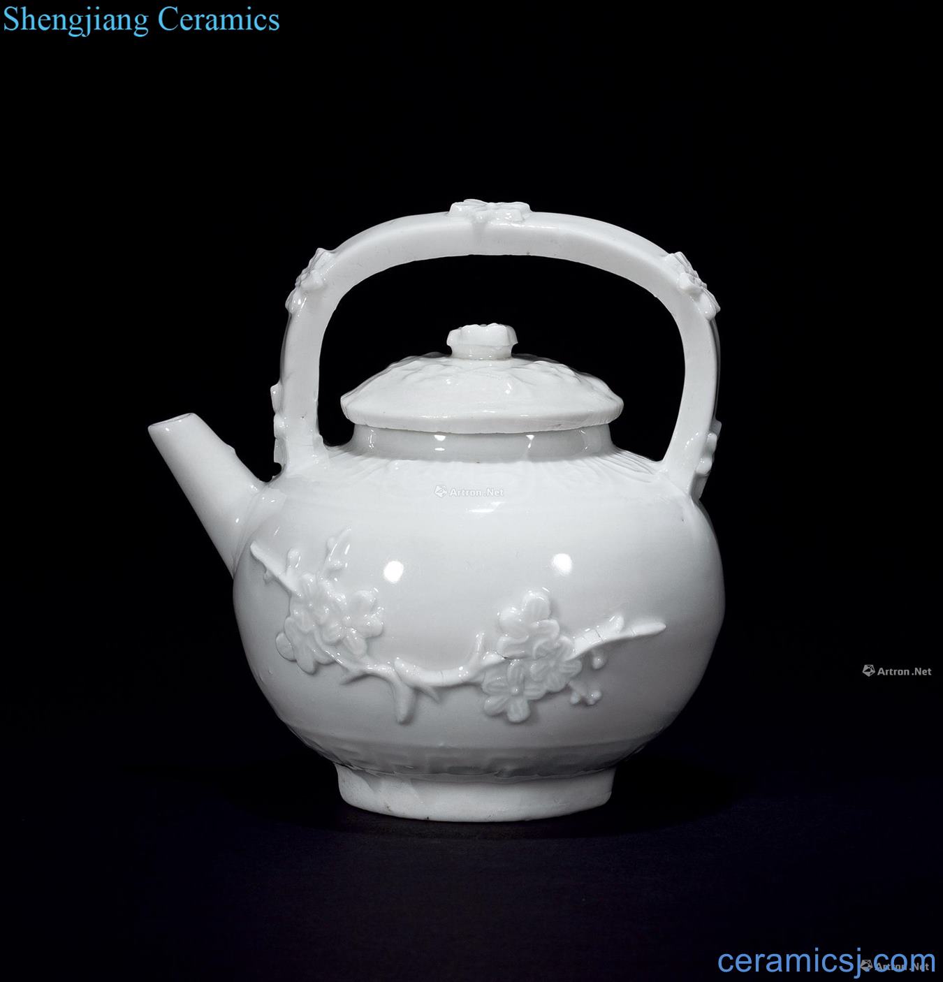 Ming dehua kiln craft plum wen liang pot