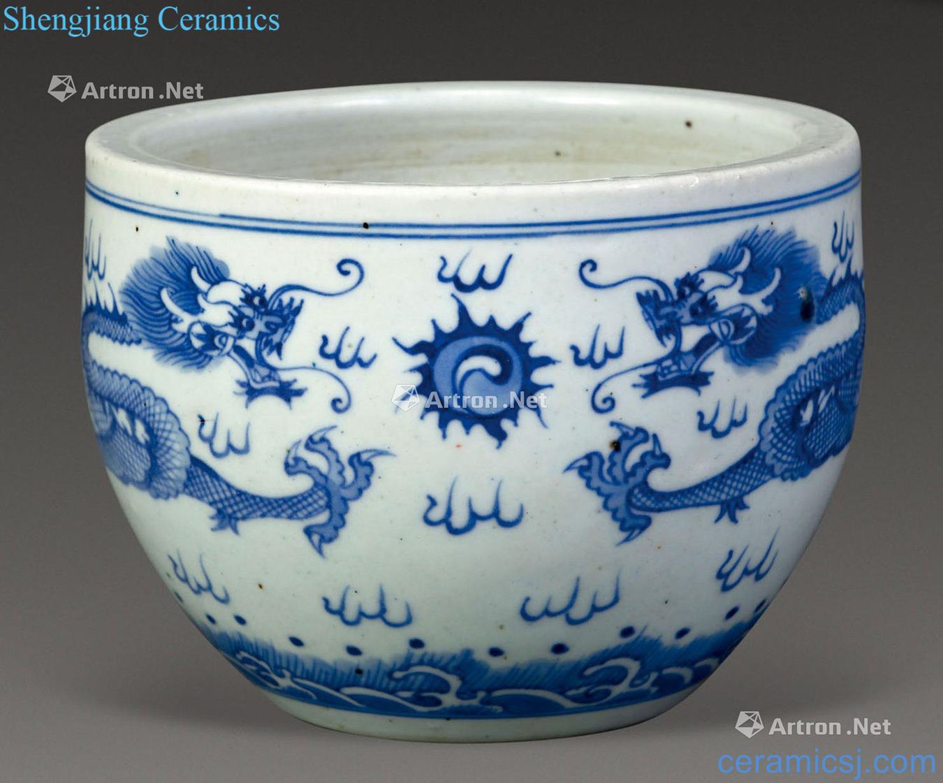 qing Blue and white dragon small cylinder