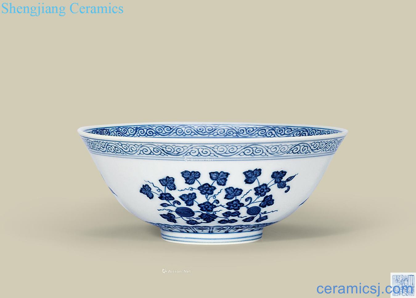 Qing daoguang Blue and white folding branches sanduo green-splashed bowls