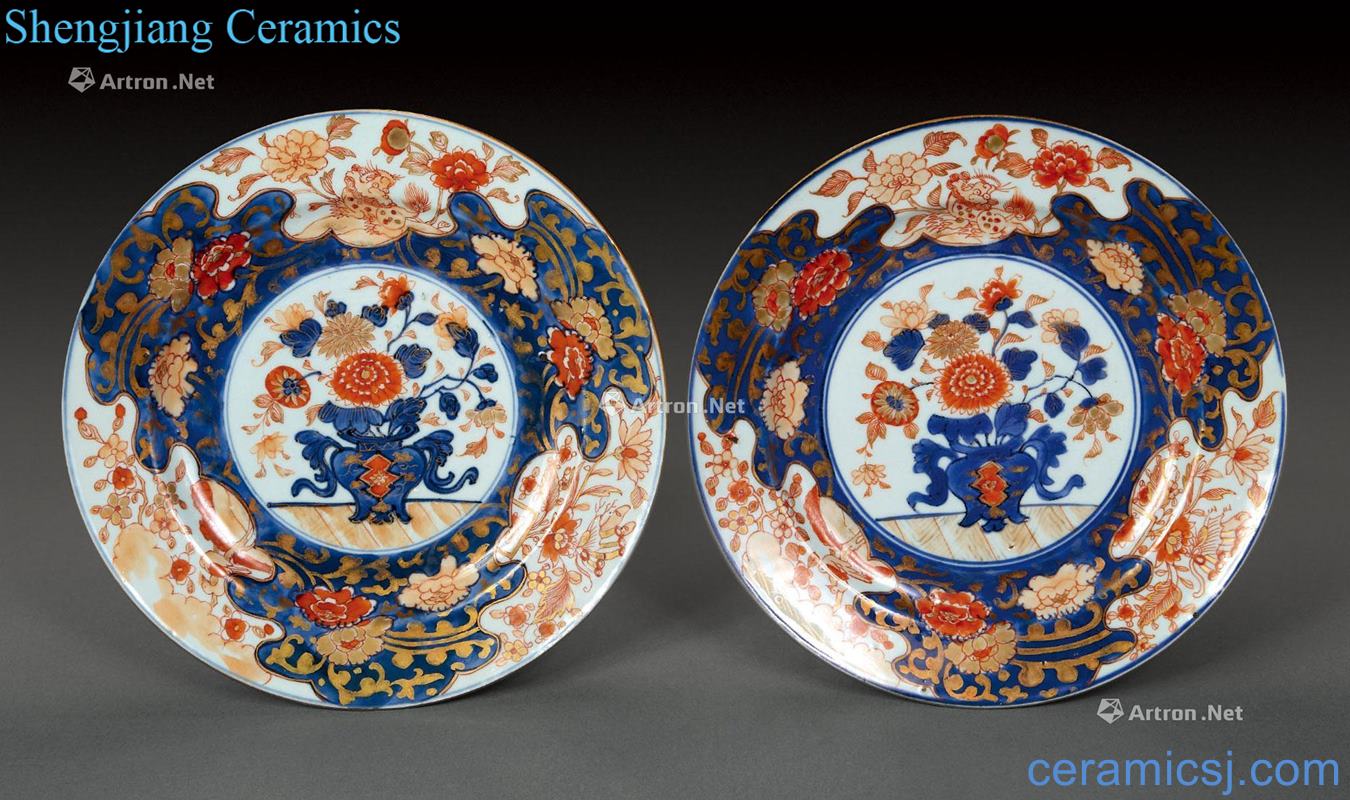 Qing dynasty blue and white enamel paint flower plate (2)