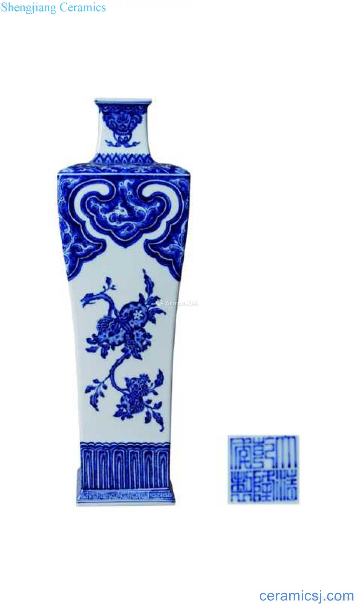 Blue and white square three fruit flower grain bottle (imperial)