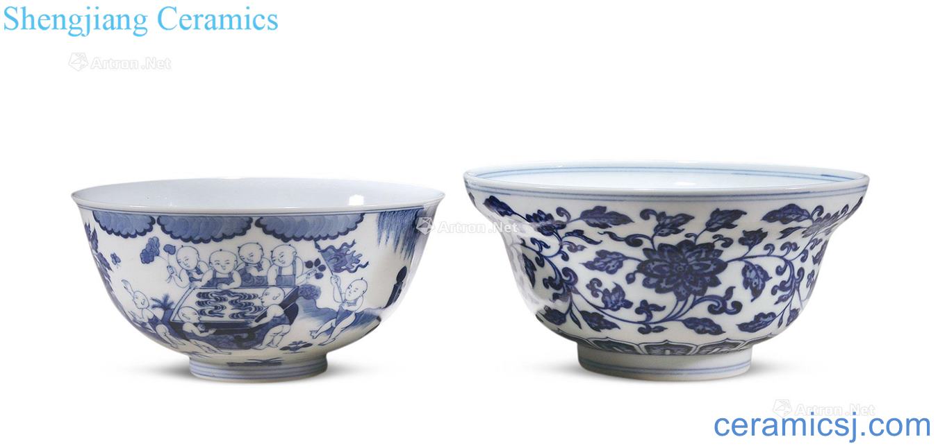 Qing dynasty blue-and-white bowl of each one