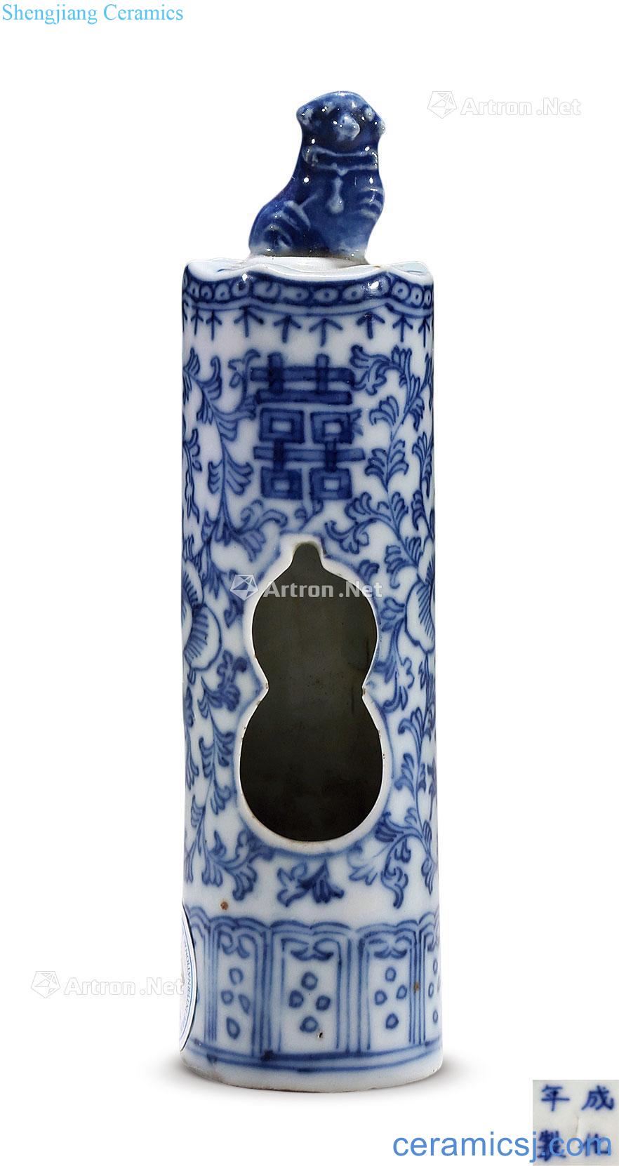 Qing daoguang Blue and white flowers happy character bird food cans