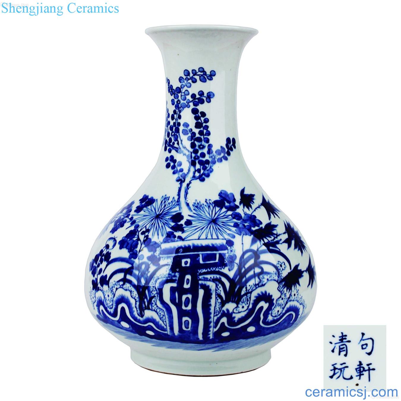 Blue and white Wen Hui bottle