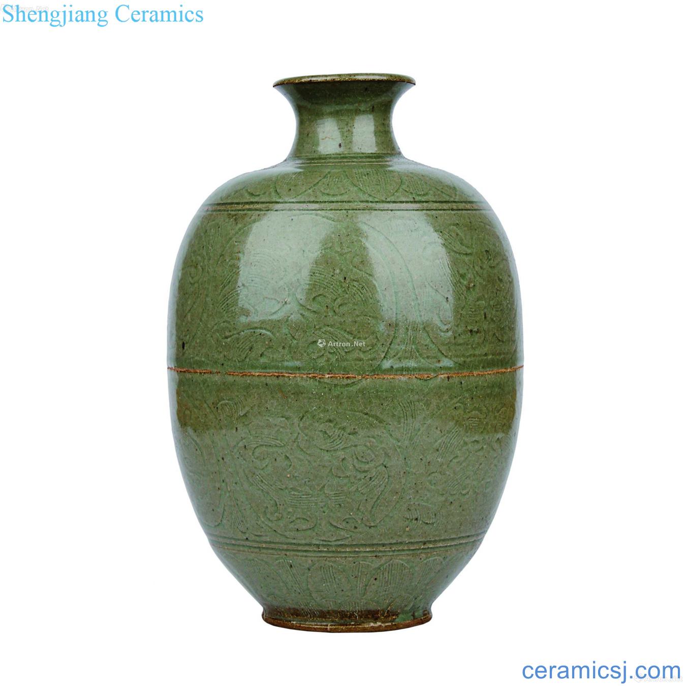 The secret color porcelain carved dish buccal bottle