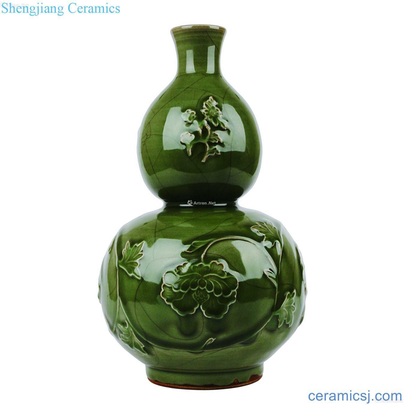 Longquan celadon gourd bottle