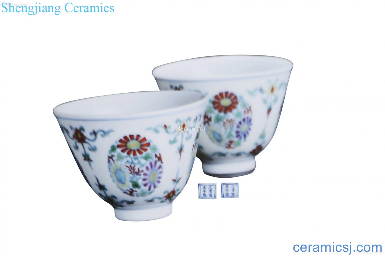 A pair of bucket color map chrysanthemum grain bowl