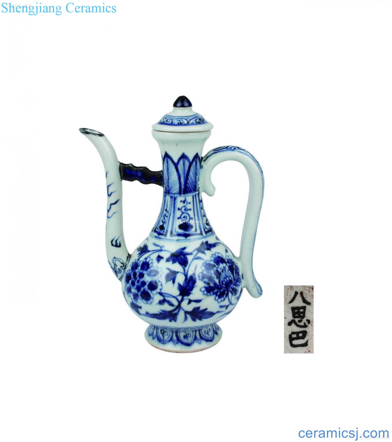 Blue and white flower ewer branches