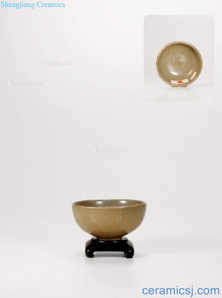 Ming before Longquan green glaze teacup
