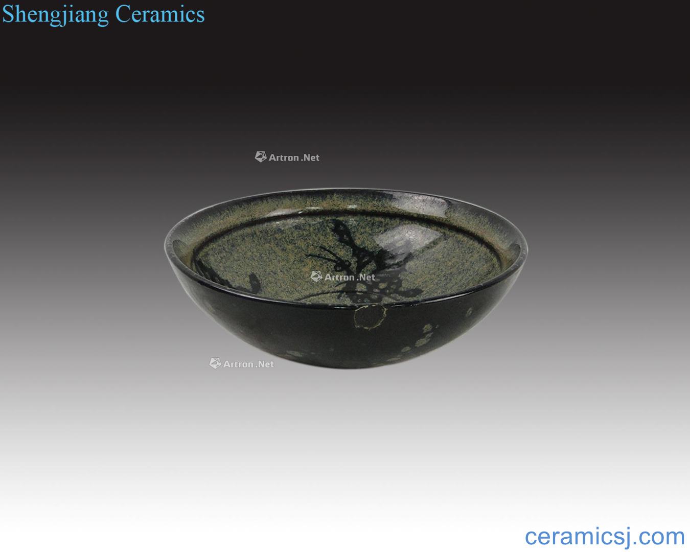 The song dynasty Jizhou kiln paper-cut green-splashed bowls