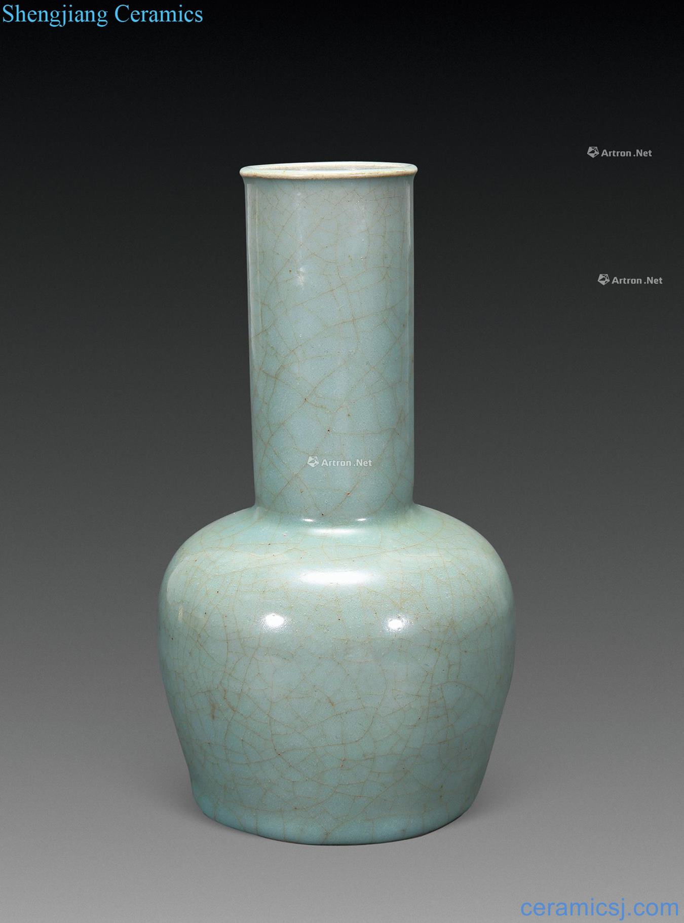 The southern song dynasty Longquan celadon imitation kiln straight flask