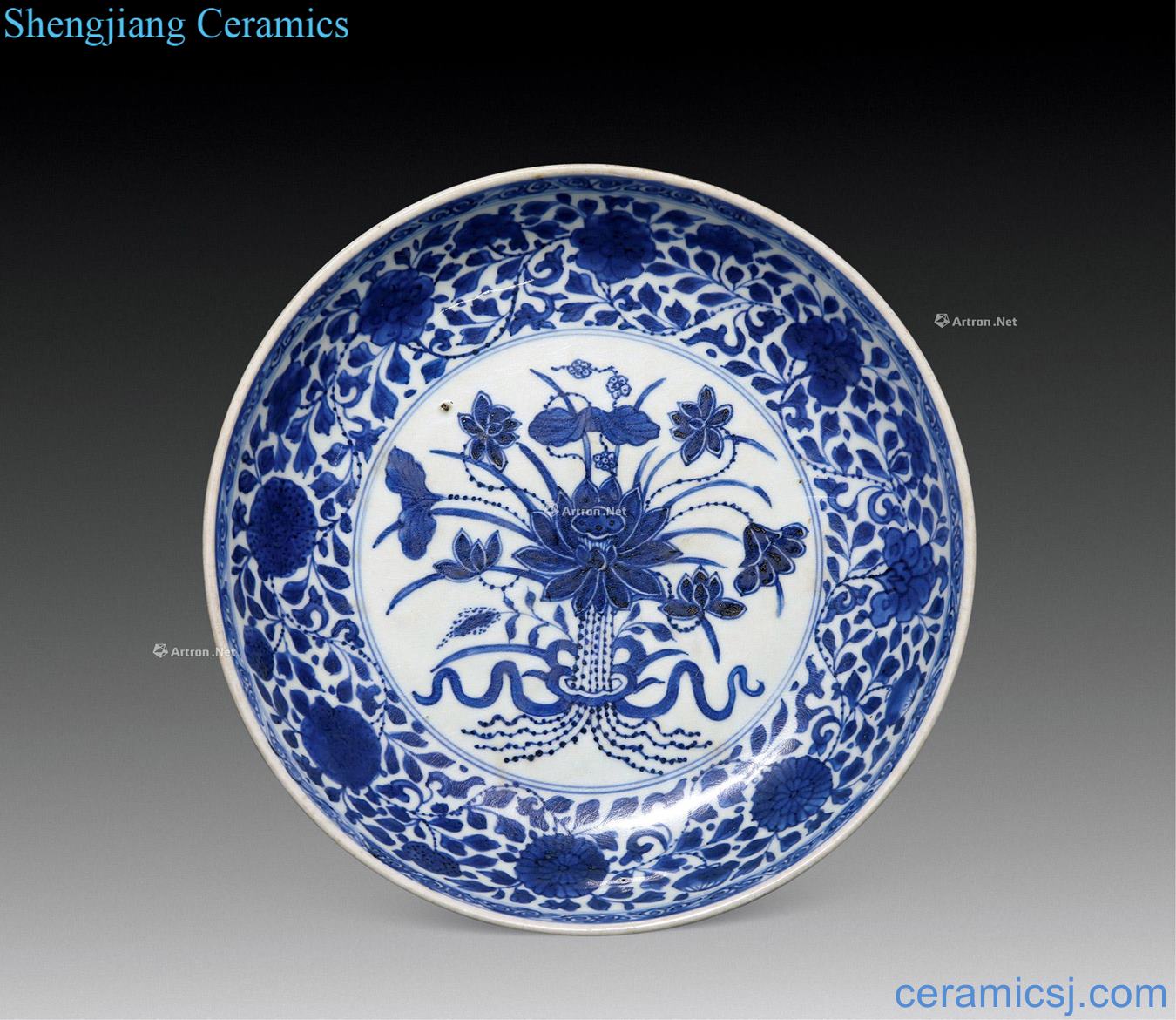 Qing yongzheng Blue and white with a bunch of lotus tray