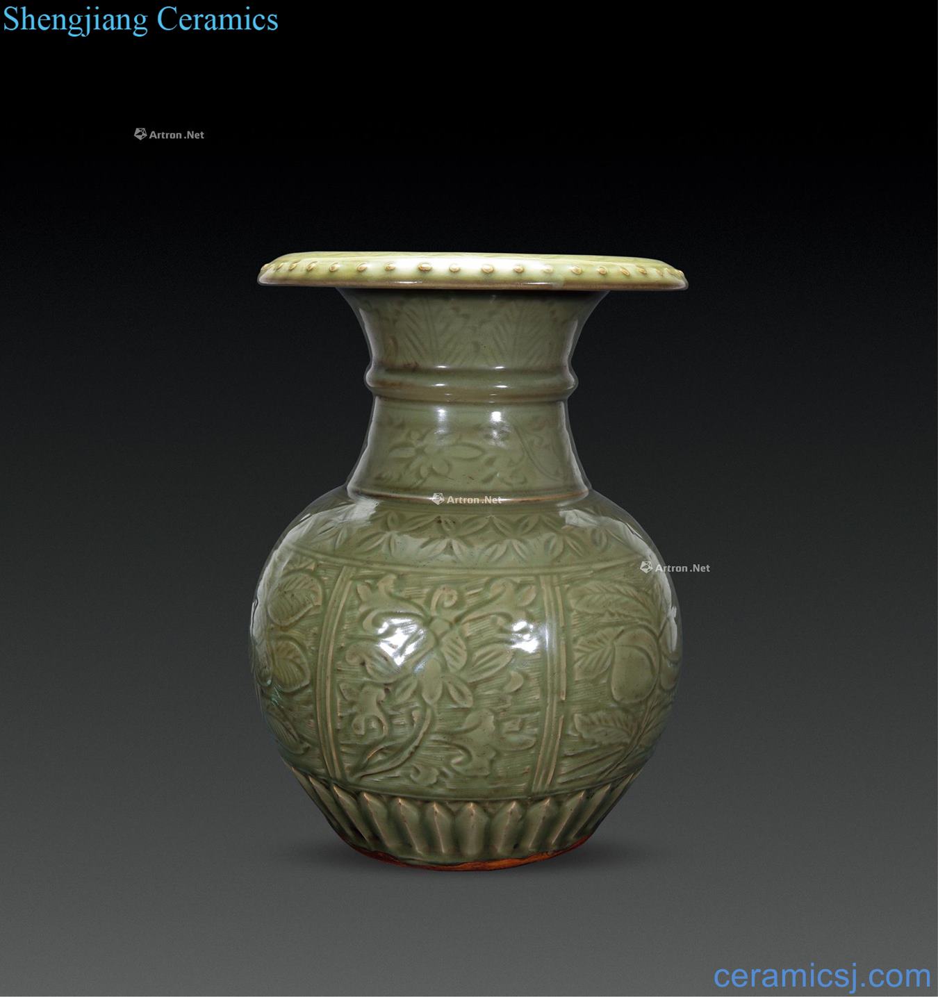 Ming Longquan celadon carved flower grain pomegranate