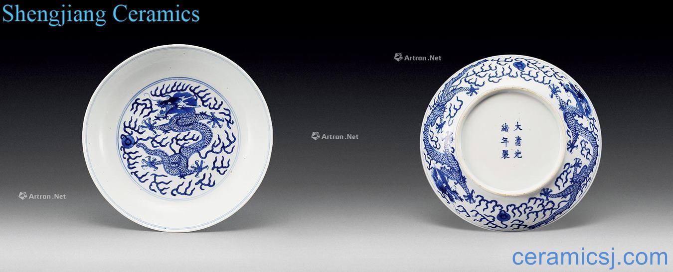 Qing guangxu Blue and white YunLongWen plate